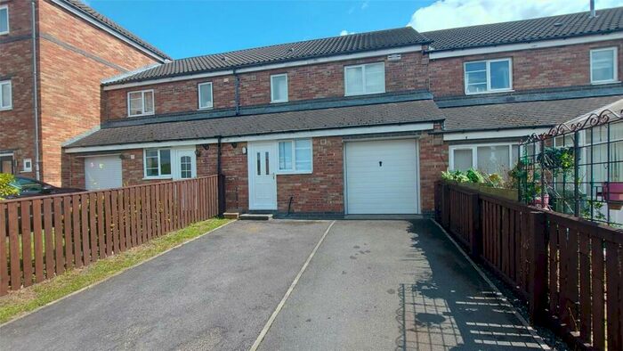 3 Bedroom Terraced House To Rent In Bensham Road, Gateshead, NE8