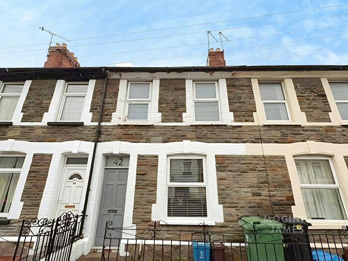 2 Bedroom Terraced House To Rent In Inverness Place, Roath, Cardiff, CF24