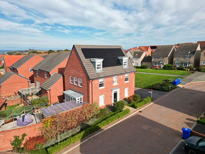 5 Bedroom Detached House For Sale In Nightingale Drive, Whitby, YO22