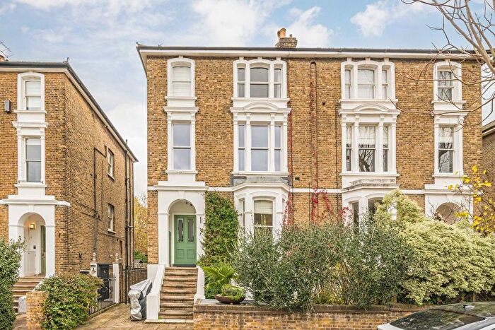 2 Bedroom Flat To Rent In Mount Ararat Road, Richmond, TW10
