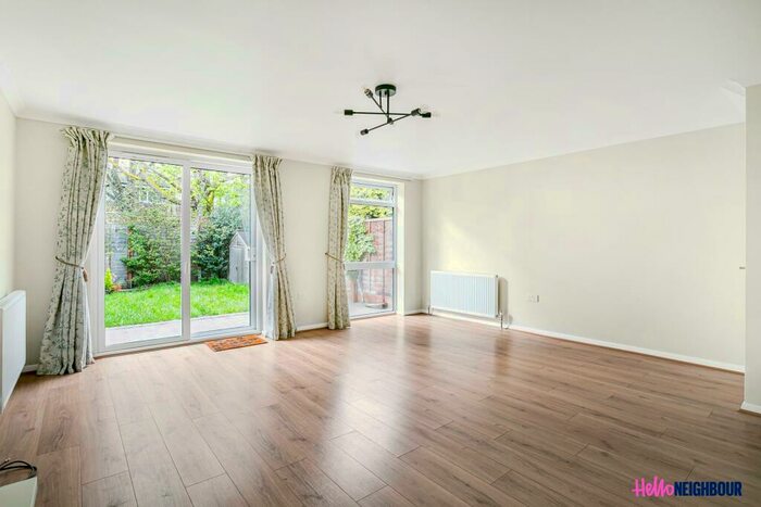 3 Bedroom Terraced House To Rent In Olyffe Drive, London, BR3