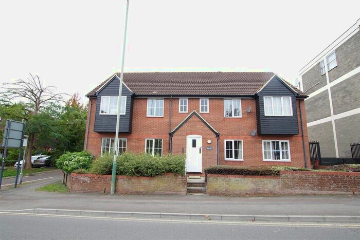 1 Bedroom Flat To Rent In Dewell Mews, Old Town, Swindon, SN3