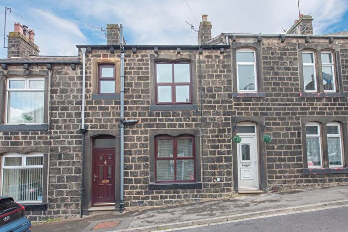 2 Bedroom Terraced House For Sale In Fold Lane, Cowling, BD22