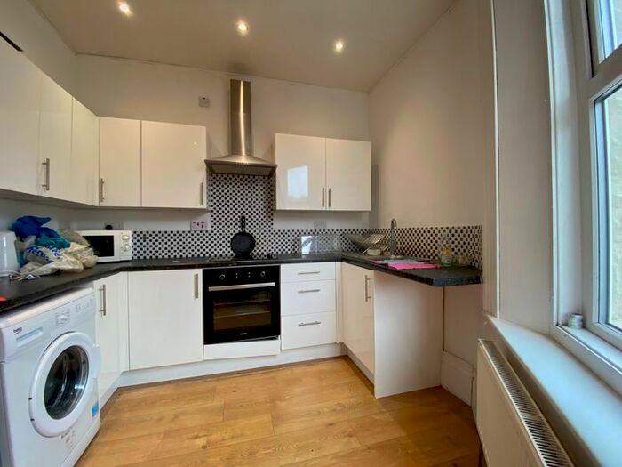 2 Bedroom Flat To Rent In Newburn Road, Newburn, Newcastle Upon Tyne, NE15