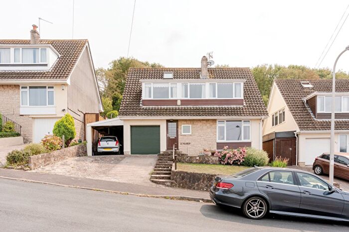 3 Bedroom Detached House For Sale In Halliwell Road, Portishead, BS20