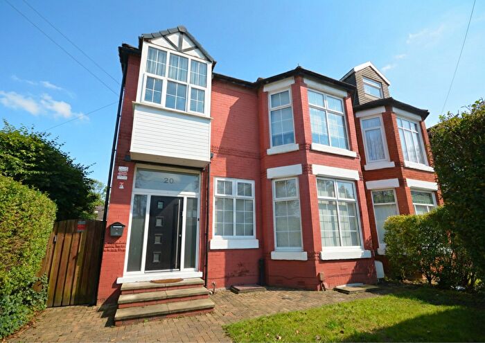 5 Bedroom Semi Detached House For Sale In Rutland Drive, Salford, M7