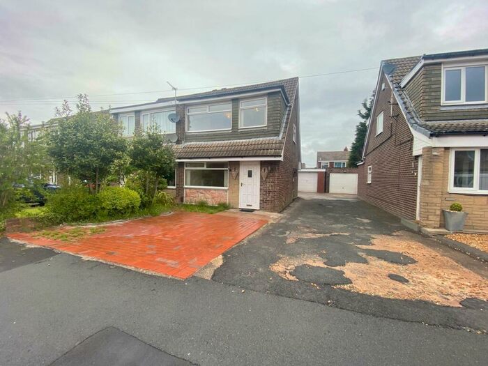 3 Bedroom Semi-Detached House To Rent In Heversham Avenue, Fulwood, Preston, PR2