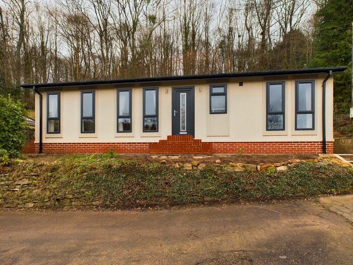 2 Bedroom Park Home For Sale In Wyelands Park, Lower Lydbrook, GL17