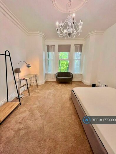 2 Bedroom Flat To Rent In Park Road, Nottingham, NG7