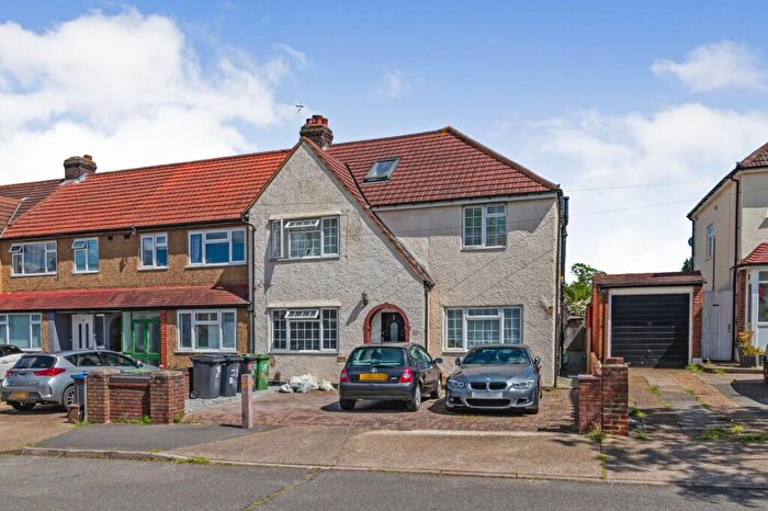 1 Bedroom Detached House To Rent In Church Rise, Chessington, KT9