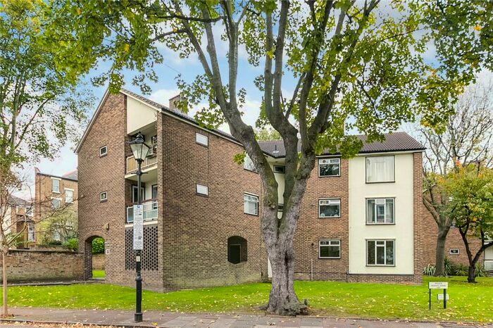 2 Bedroom Flat To Rent In Abbotts Close, Islington, N1