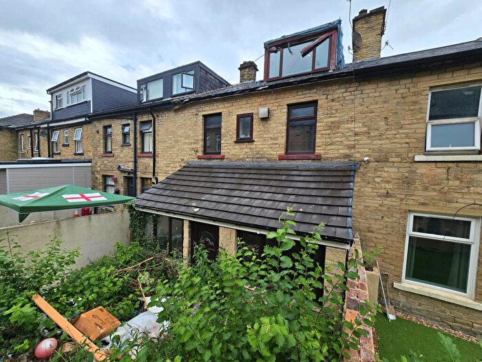 3 Bedroom Terraced House For Sale In Tichborne Road, Bradford, West Yorkshire, BD5
