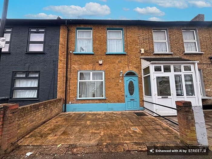 3 Bedroom Property For Sale In Wilmot Road, London, E10