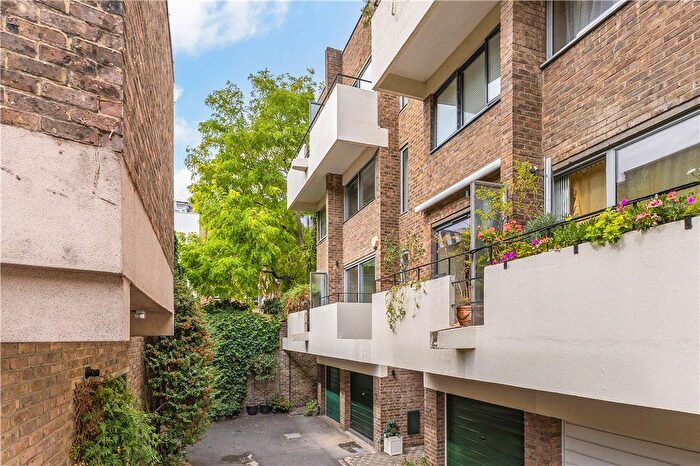4 Bedroom End Of Terrace House For Sale In Shaftesbury Mews, London, W8