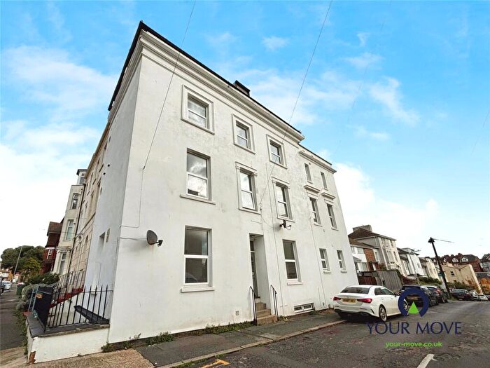 2 Bedroom Flat To Rent In London Street, Folkestone, Kent, CT20