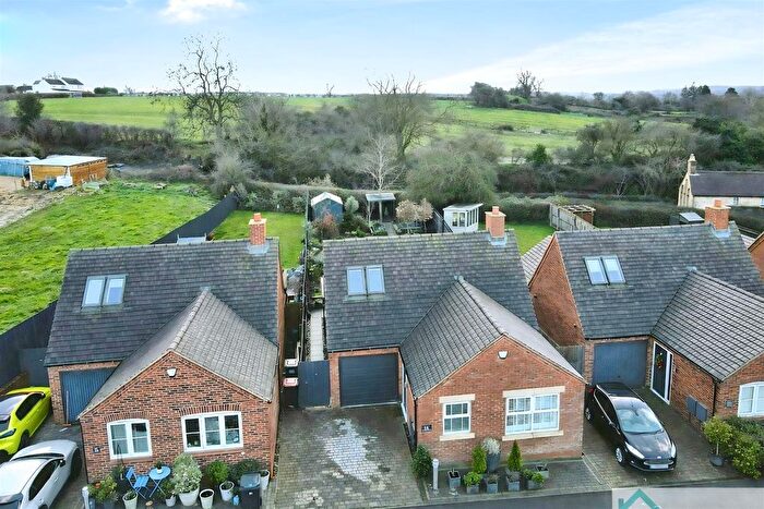 3 Bedroom Detached House For Sale In Mill View Gardens, Austrey, CV9