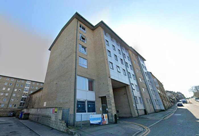 1 Bedroom Flat For Sale In Apartment, Scholars Village, Great Horton Road, Bradford, BD7