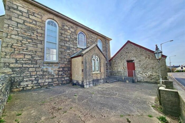 Town House For Sale In Parc Bowen, Trewennack, Helston TR13