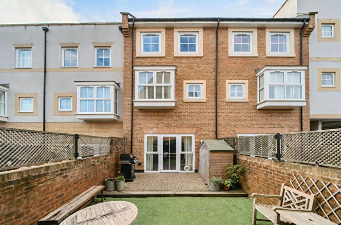 4 Bedroom Terraced House For Sale In Catteshall Lane, Godalming, Surrey, GU7