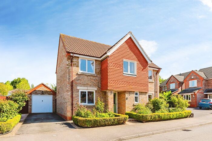 4 Bedroom Detached House For Sale In Walkers Way, Wootton, Northampton, NN4
