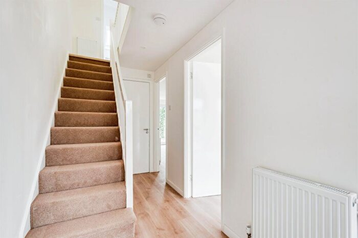 3 Bedroom Terraced House For Sale In Tower Hill, Witney, OX28