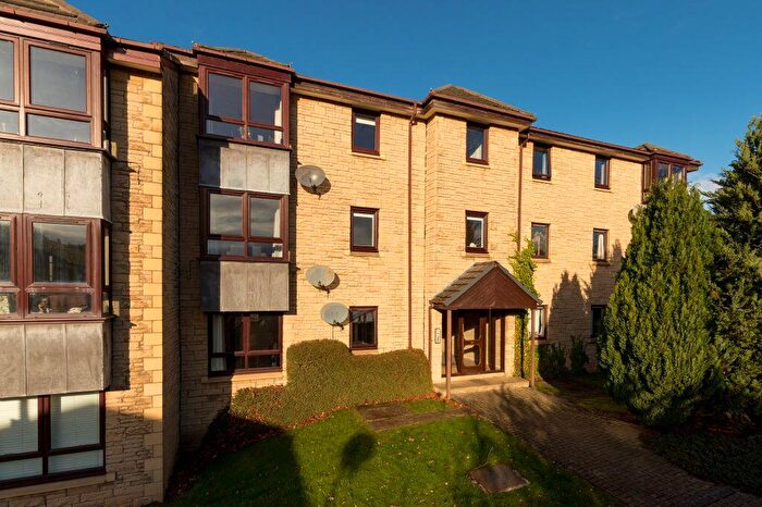 2 Bedroom Flat For Sale In / North Meggetland, Edinburgh, EH14