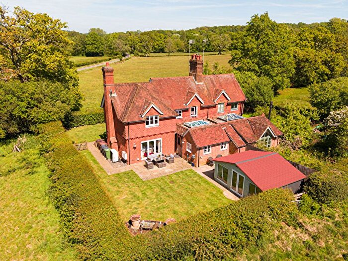 4 Bedroom Semi-detached House For Sale In Marsh Green, Colemans Hatch, TN7