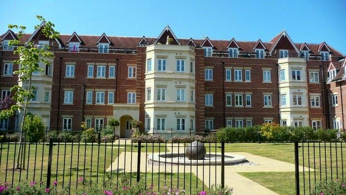 1 Bedroom Apartment To Rent In London Road, Guildford, Surrey, GU1