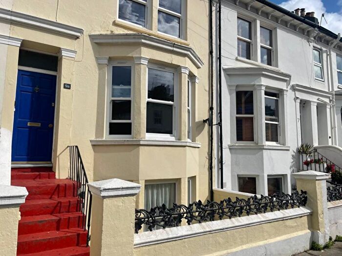 2 Bedroom Maisonette To Rent In Goldstone Road, Hove, BN3