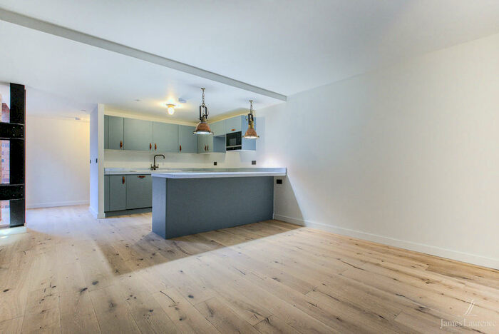 2 Bedroom Apartment To Rent In Derwent House, Mary Ann Street, St Pauls Square, Birmingham, B3