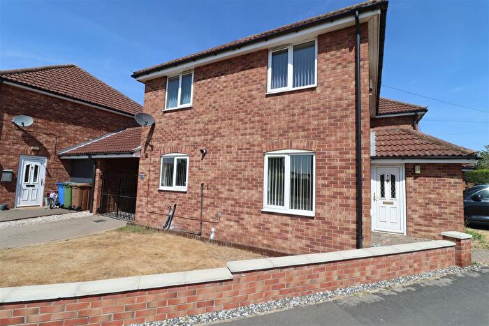 2 Bedroom End Of Terrace House For Sale In Ripley Place, Market Weighton, York, YO43