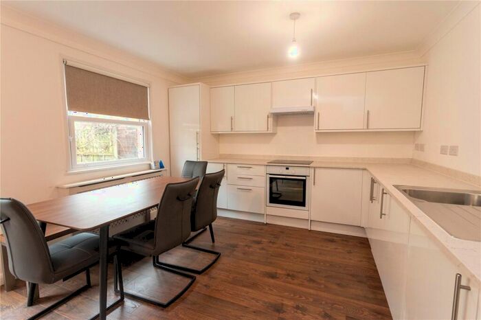 4 Bedroom Terraced House To Rent In Lockesfield Place, Isle Of Dogs, London, E14