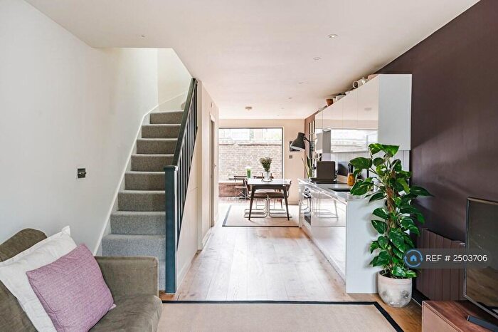 2 Bedroom Terraced House To Rent In Bridge Gardens, London, N16