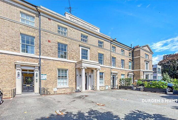 2 Bedroom Flat To Rent In Lexden Road, Colchester, CO3