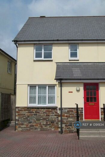 3 Bedroom Semi-Detached House To Rent In Mullion Close, St. Austell, PL25
