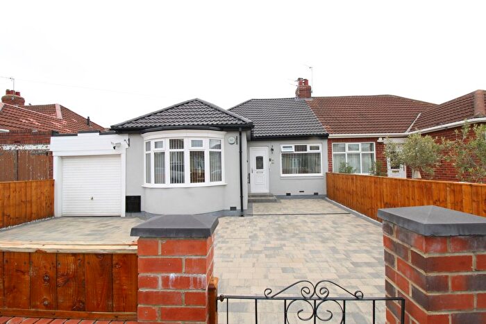 3 Bedroom Semi-detached Bungalow For Sale In Craythorne Gardens, North Heaton, Newcastle Upon Tyne, NE6