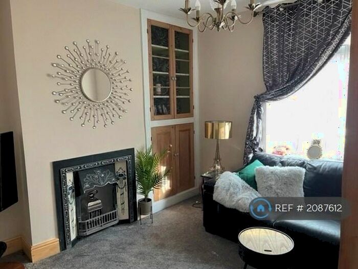 2 Bedroom Detached House To Rent In Station Road, Pilsley, Chesterfield, S45