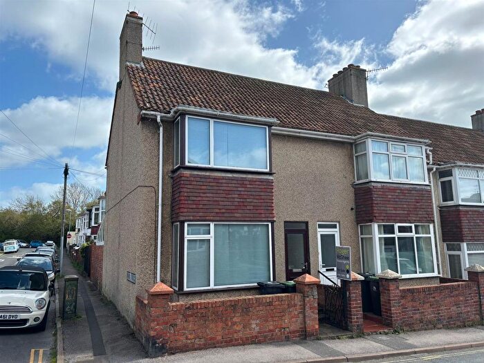 2 Bedroom End Terrace House For Sale In Newstead Road, Weymouth, DT4