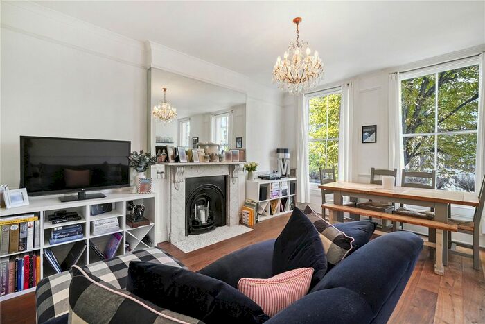 1 Bedroom Flat To Rent In Leamington Road Villas, London, W11