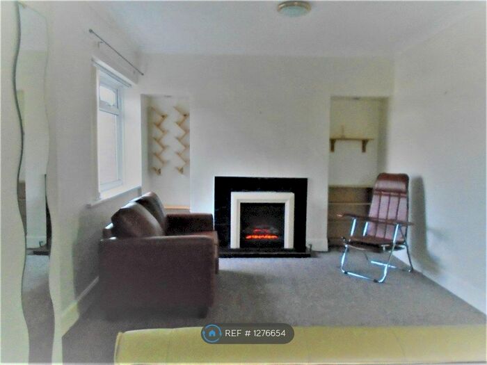 2 Bedroom Maisonette To Rent In Kings Road North, Wallsend NE28