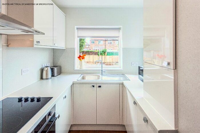 2 Bedroom Flat To Rent In Burford Road, Nottingham, NG7