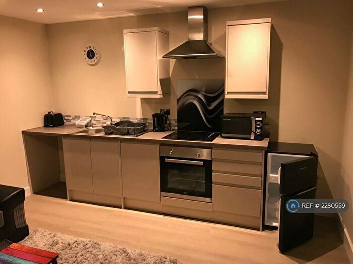 1 Bedroom Flat To Rent In Meadow Road, Beeston, Nottingham, NG9