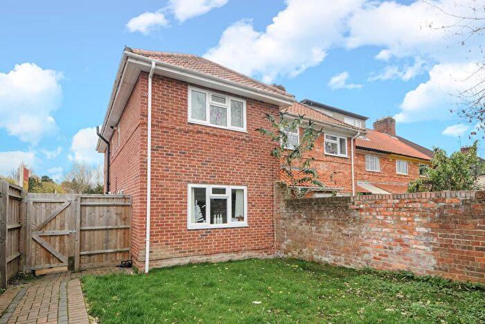 1 Bedroom Apartment To Rent In Valentia Road, Headington, OX3