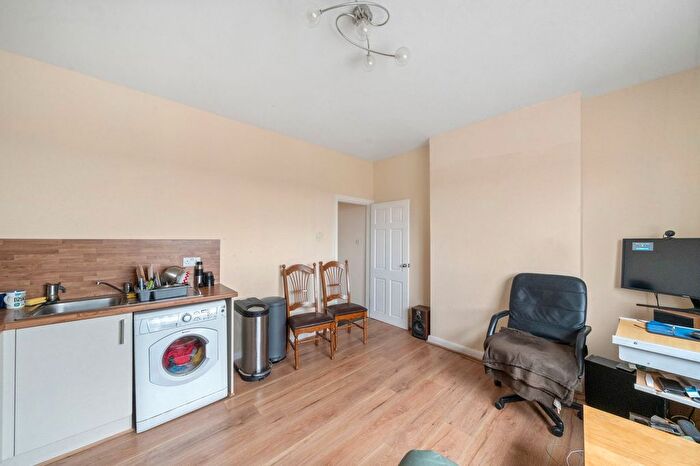 2 Bedroom Flat For Sale In Downall Green Road, Ashton-In-Makerfield, WN4