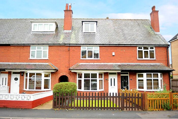 3 Bedroom Terraced House For Sale In Swarcliffe Road, Harrogate, HG1