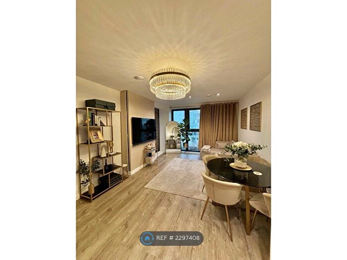 1 Bedroom Flat To Rent In Lakeside Drive, London, NW10