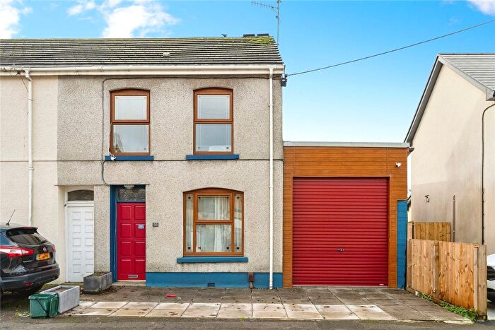 2 Bedroom End Terrace House For Sale In Culfor Road, Loughor, Swansea, SA4