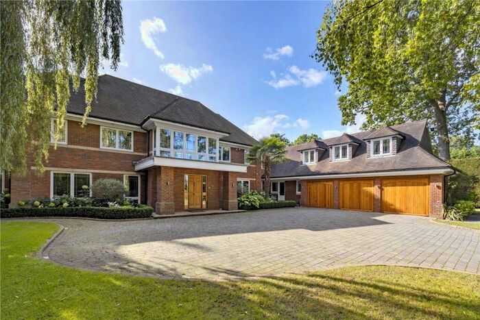 5 Bedroom Detached House To Rent In Broomfield Ride, Oxshott, KT22