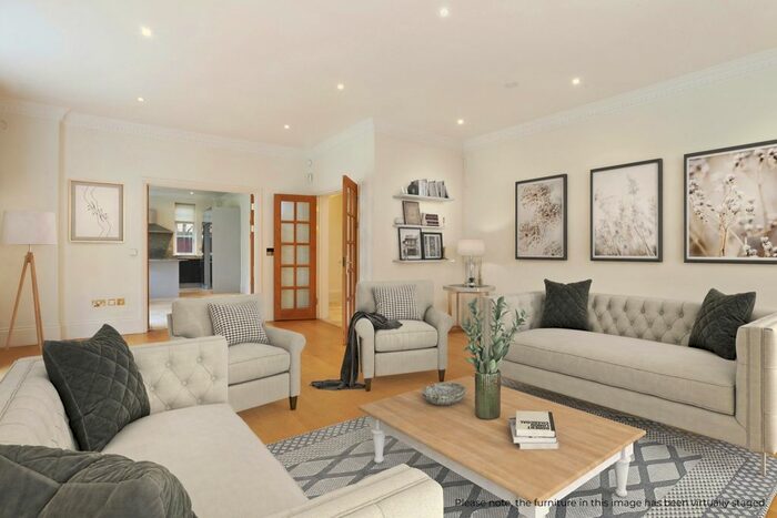 7 Bedroom Detached House To Rent In Kingston Vale, London SW15