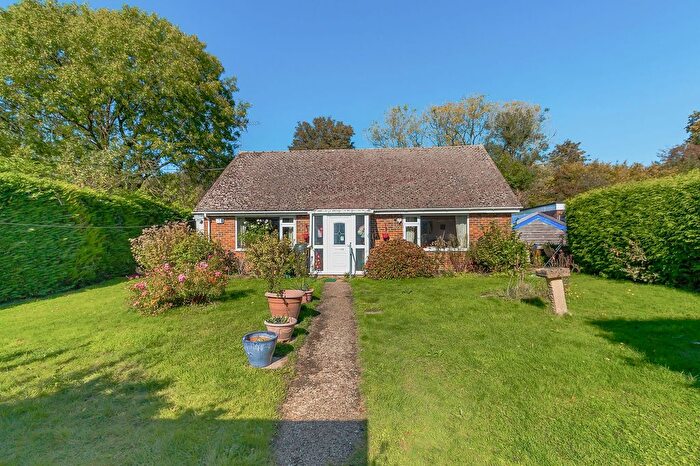 2 Bedroom Detached Bungalow For Sale In Station Road, Buxted, TN22